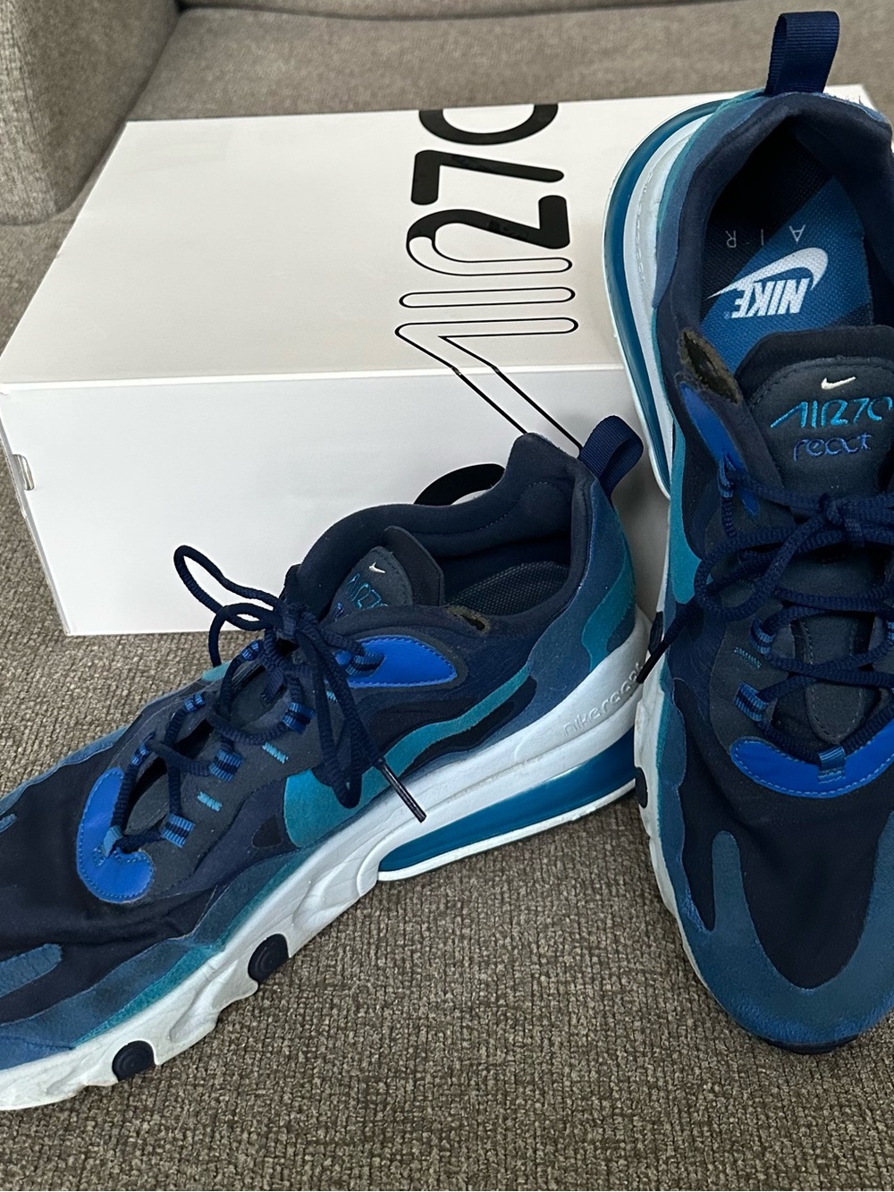 Men’s Nike Air Max 270 Sneakers